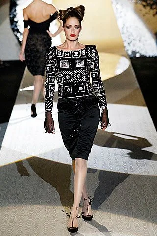 Look 18